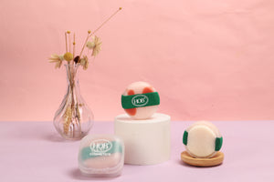 Cloves and sponge soap